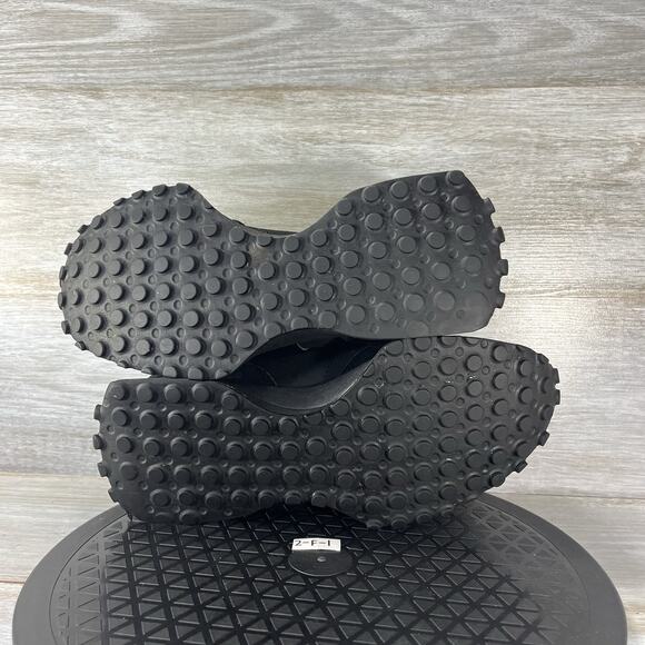 New Balance Men’s 327 Triple Black Athletic Sneakers Size 8 - Picture 10 of 10